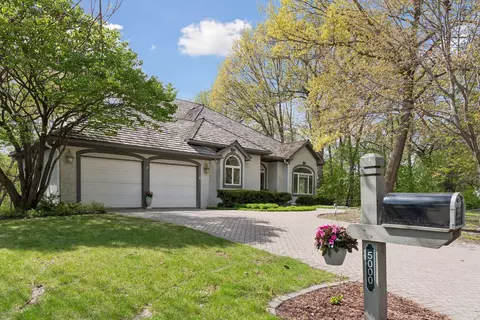 5000 Malibu Dr, Edina, MN 55436