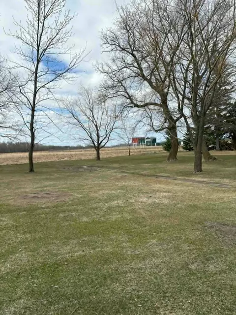 Exterior - 204 5th St E, Lancaster, MN 56735 photo 6 of 6