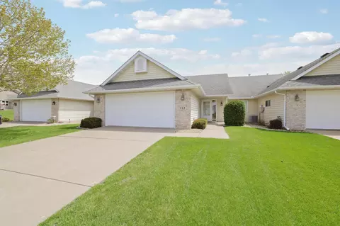 112 Linden Rd, Prescott, WI 54021