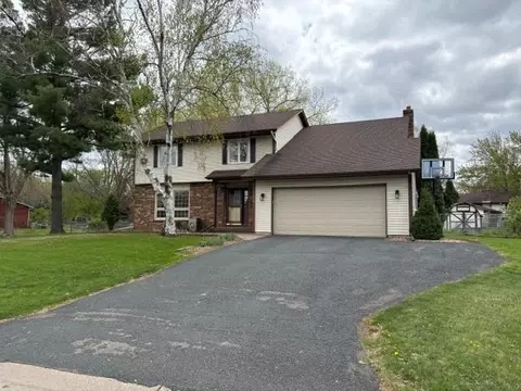 10444 Quaker Ln N, Maple Grove, MN 55369