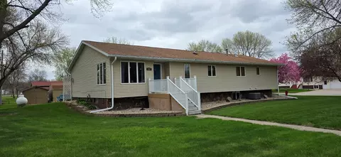 307 Marion St, Milroy, MN 56263