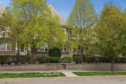 6090 16th St W #904, Saint Louis Park, MN 55416