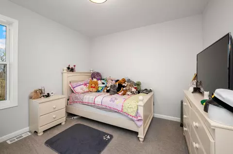 Bedroom - 9706 46th St NE, Saint Michael, MN 55376 photo 2 of 4