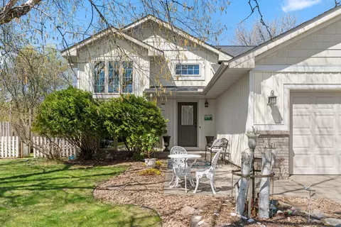 2671 Oakview Ln, Monticello, MN 55362