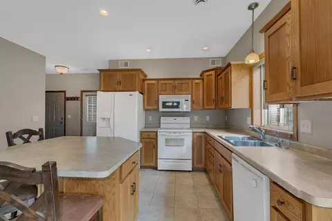 Kitchen - 502 Graceview Loop, Saint Joseph, MN 56374 photo 2 of 4