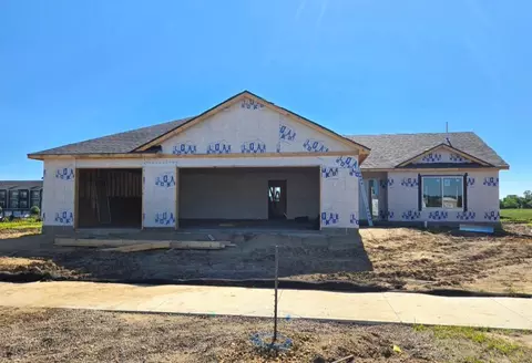 1381 Cullen St, Saint Peter, MN 56082