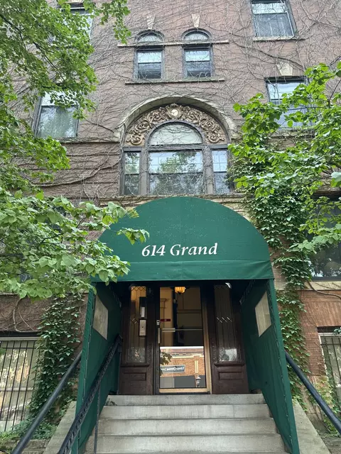 614 Grand Ave #C, Saint Paul, MN 55102