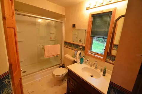 Bath - 5873 Jarvi Rd, Cromwell, MN 55726 photo 1 of 2