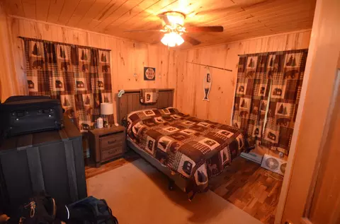 Bedroom - 5873 Jarvi Rd, Cromwell, MN 55726 photo 1 of 4