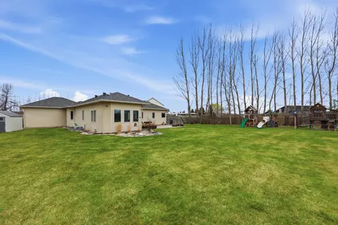 Exterior - 212 Chestnut Dr, Horace, ND 58047 photo 7 of 7
