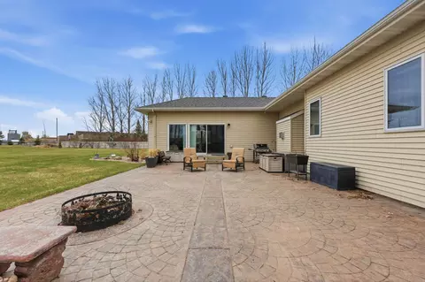 Exterior - 212 Chestnut Dr, Horace, ND 58047 photo 5 of 7