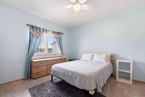 Bedroom - 212 Chestnut Dr, Horace, ND 58047 photo 4 of 9