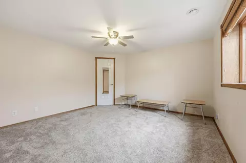 Bedroom - 212 Chestnut Dr, Horace, ND 58047 photo 6 of 9