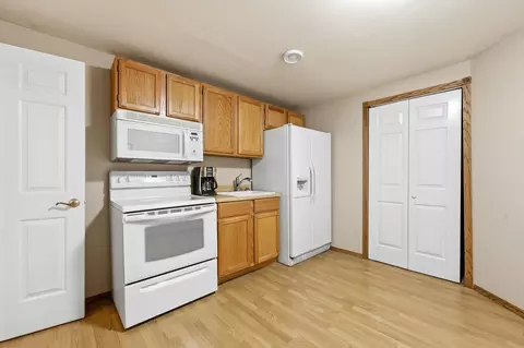 Kitchen - 212 Chestnut Dr, Horace, ND 58047 photo 5 of 5