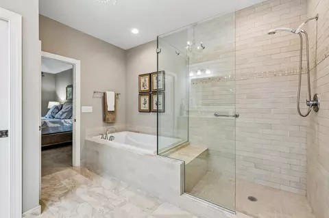 Bath - 280 Bellwether Path, Wayzata, MN 55391 photo 2 of 4