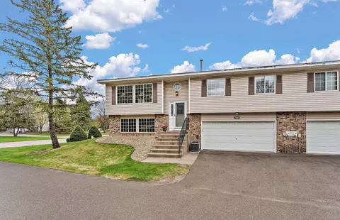 7645 Afton Ct, Woodbury, MN 55125