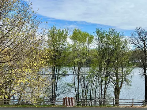 294 Mccarrons Blvd S, Roseville, MN 55113