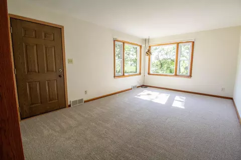 Living - 401 13th Ave NE, Austin, MN 55912 photo 1 of 1
