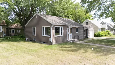 Exterior - 401 13th Ave NE, Austin, MN 55912 photo 3 of 3