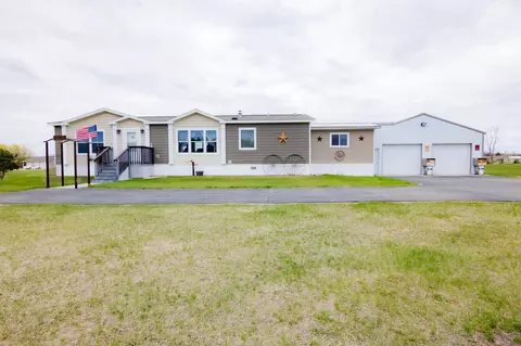 Exterior - 46112 County Highway 14, Perham, MN 56573 photo 5 of 26
