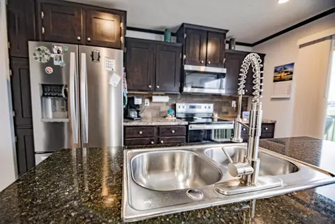 Kitchen - 46112 County Highway 14, Perham, MN 56573 photo 4 of 7