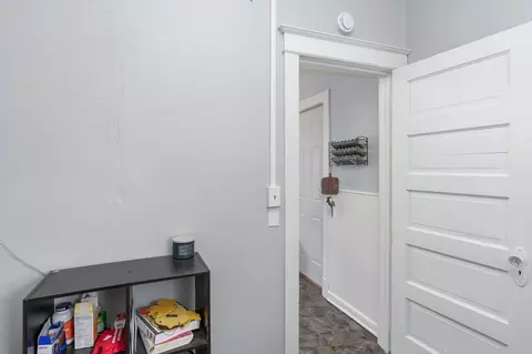 Entry Way - 3019 Restormel St, Duluth, MN 55806 photo 3 of 7