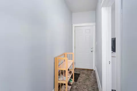 Entry Way - 3019 Restormel St, Duluth, MN 55806 photo 4 of 7