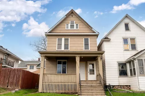 Exterior - 3019 Restormel St, Duluth, MN 55806 photo 3 of 9