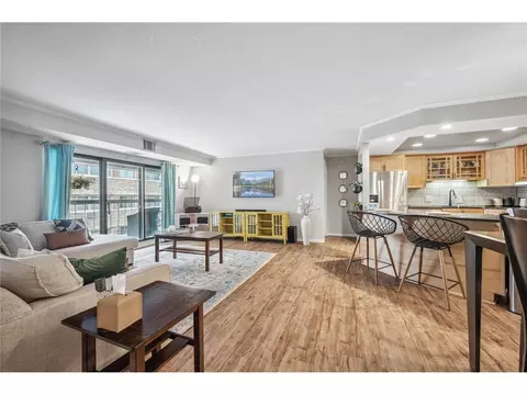 2885 Knox Ave S #405, Minneapolis, MN 55408