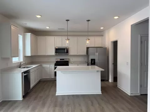 4971 Airlake Dr, Woodbury, MN 55129
