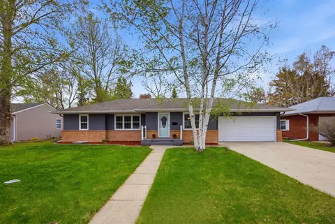 1222 15th St S, Moorhead, MN 56560