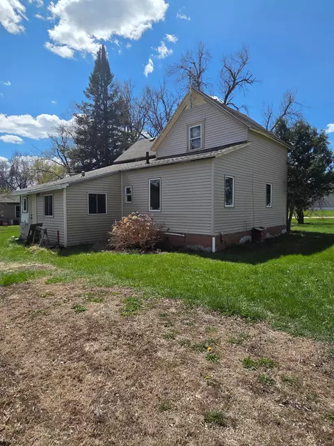 103 Main St S, Leonard, ND 58052