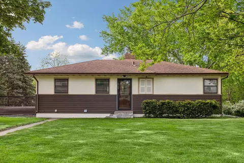 868 Oakwood Dr, Anoka, MN 55303