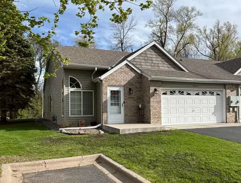 10755 Tamarack Cir NW, Coon Rapids, MN 55433