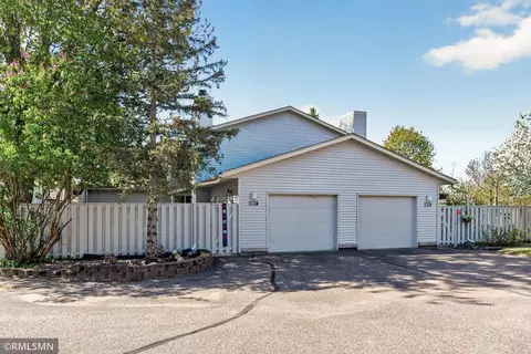 897 Monterey Dr, Shoreview, MN 55126