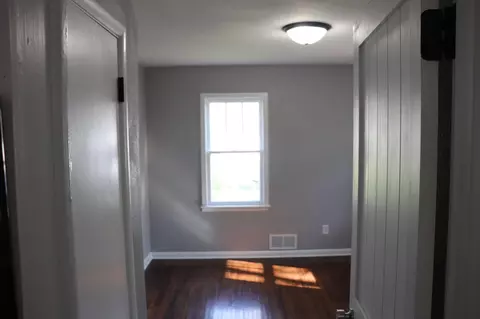Entry Way - 706 E Saint Germain St, Saint Cloud, MN 56304 photo 4 of 8