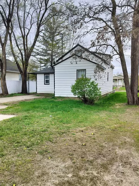 Exterior - 706 E Saint Germain St, Saint Cloud, MN 56304 photo 3 of 3