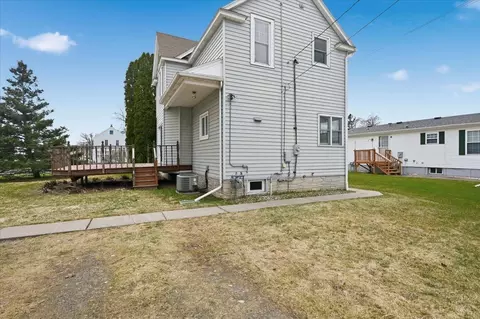 Exterior - 1907 E 4th St, Superior, WI 54880 photo 6 of 7