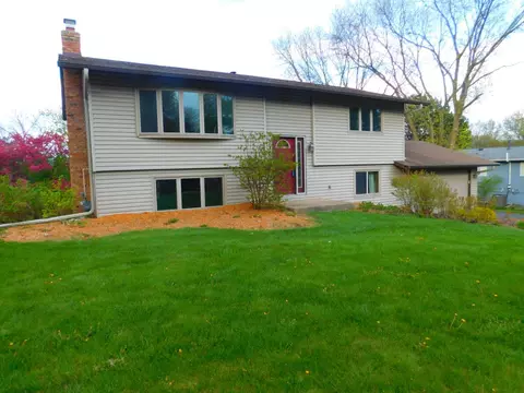 931 Dawn Ave, Shoreview, MN 55126