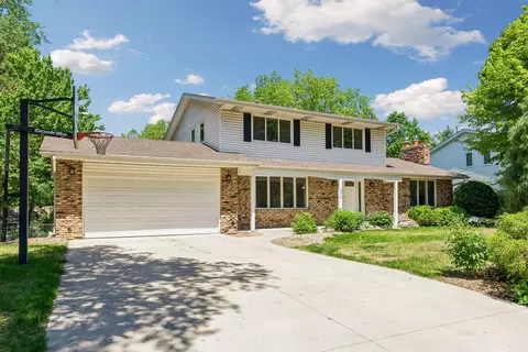 6016 Eden Prairie Rd, Edina, MN 55436