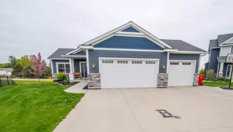 695 Marcus Pl NE, Byron, MN 55920
