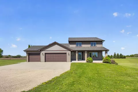 720 Riverwood Ct, Elgin, MN 55932