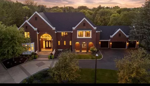 3554 Fairway Ct, Minnetonka, MN 55305