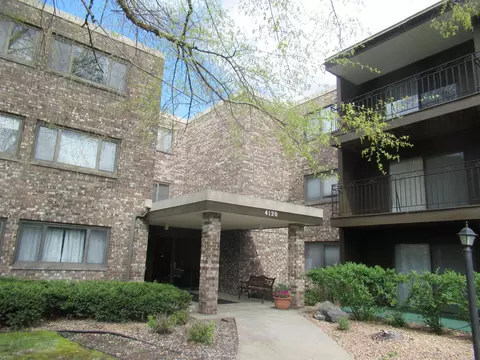4120 Parklawn Ave #135, Edina, MN 55435