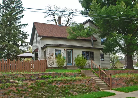 518 Holcombe St S, Stillwater, MN 55082