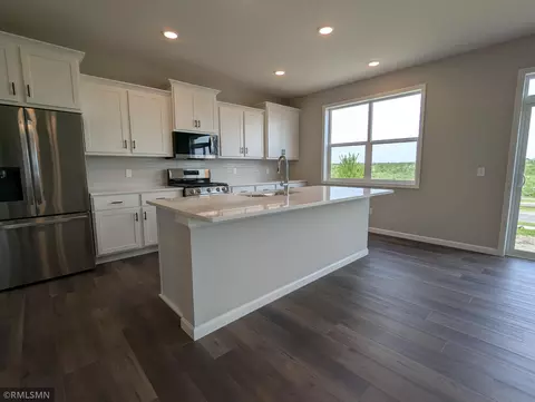 Kitchen - 2702 Jacamar Ave NE, Saint Michael, MN 55376 photo 2 of 2