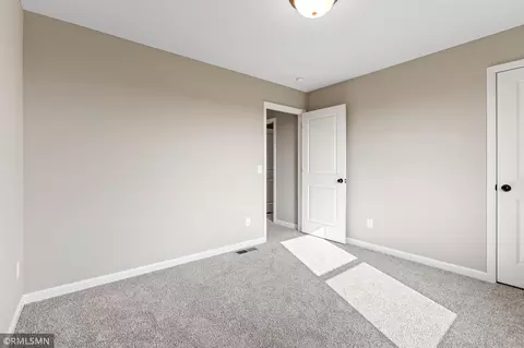 Bedroom - 2702 Jacamar Ave NE, Saint Michael, MN 55376 photo 6 of 10