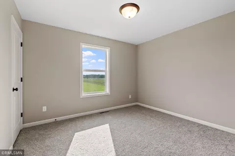 Bedroom - 2702 Jacamar Ave NE, Saint Michael, MN 55376 photo 5 of 10