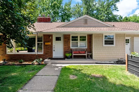 1389 Prior Ave S, Saint Paul, MN 55116