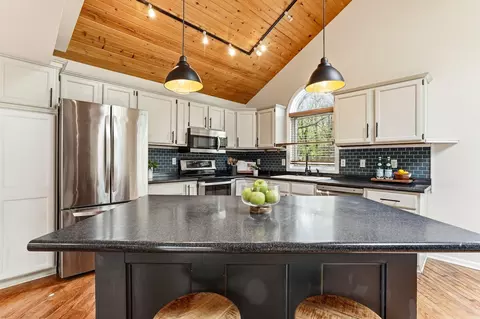 Kitchen - 4785 Mayelin Ave NE, Saint Michael, MN 55376 photo 2 of 6